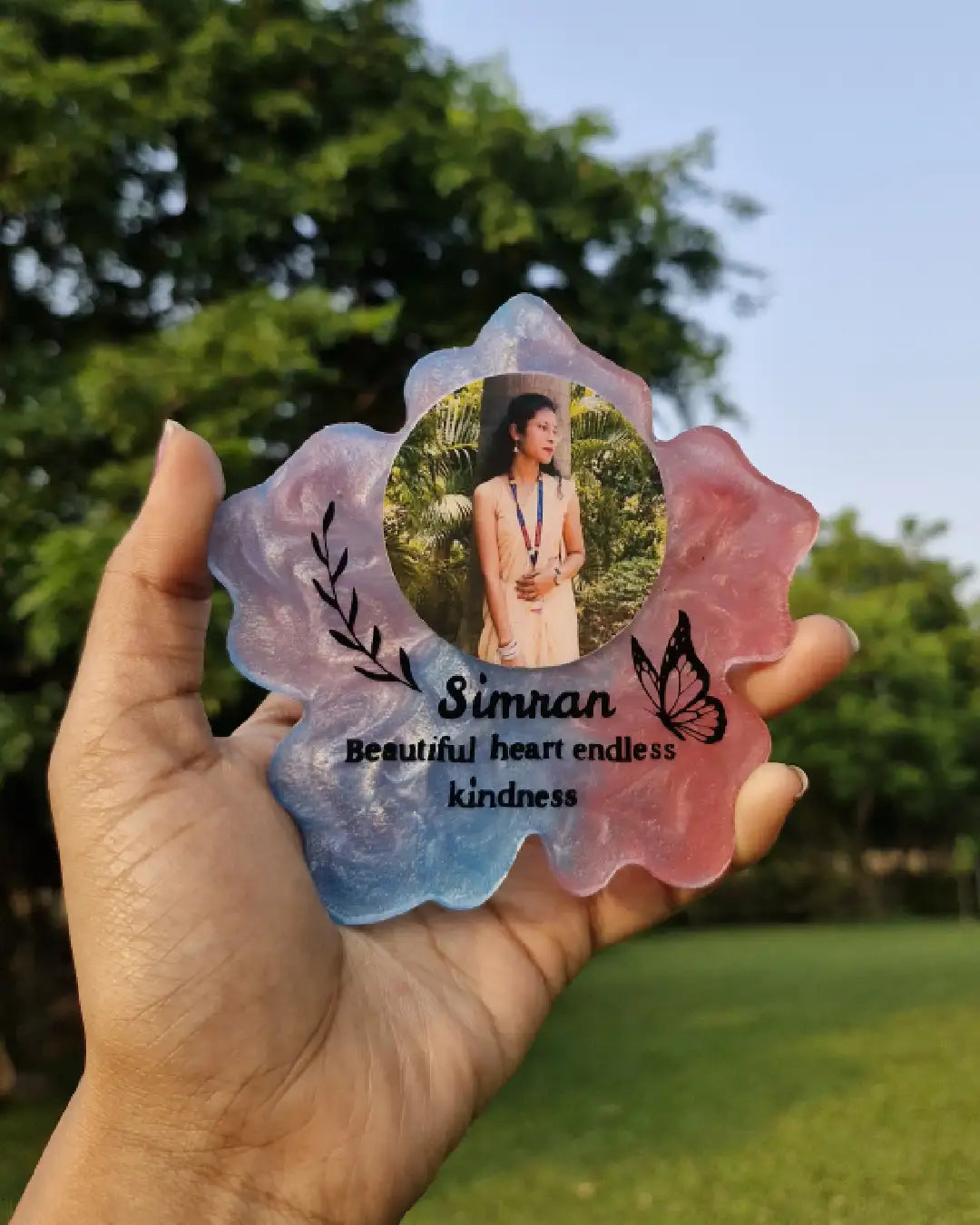 Flower-Shaped Resin Photo Frame | Personalized Floral Keepsake Gift